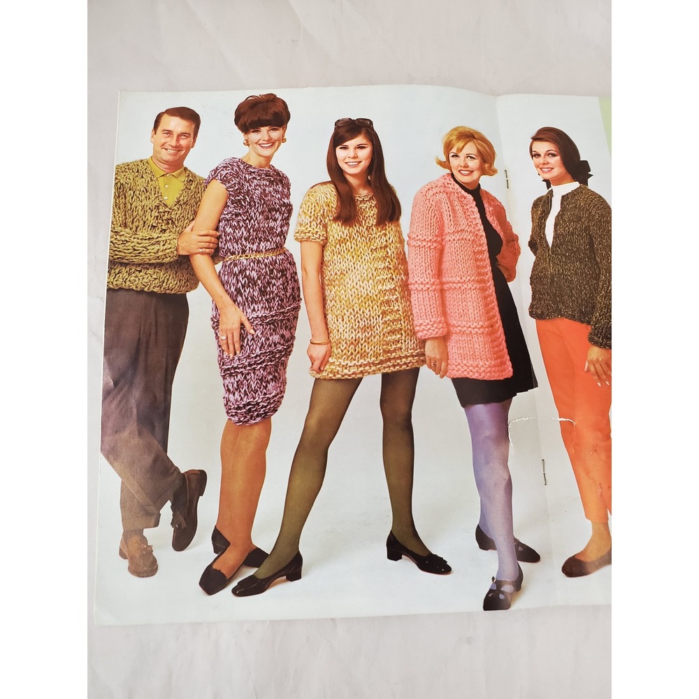 Vintage 1967 Boye Quick Knits for Big Boyes Knitting Pattern Booklet 60s Fashion - Picture 8 of 8
